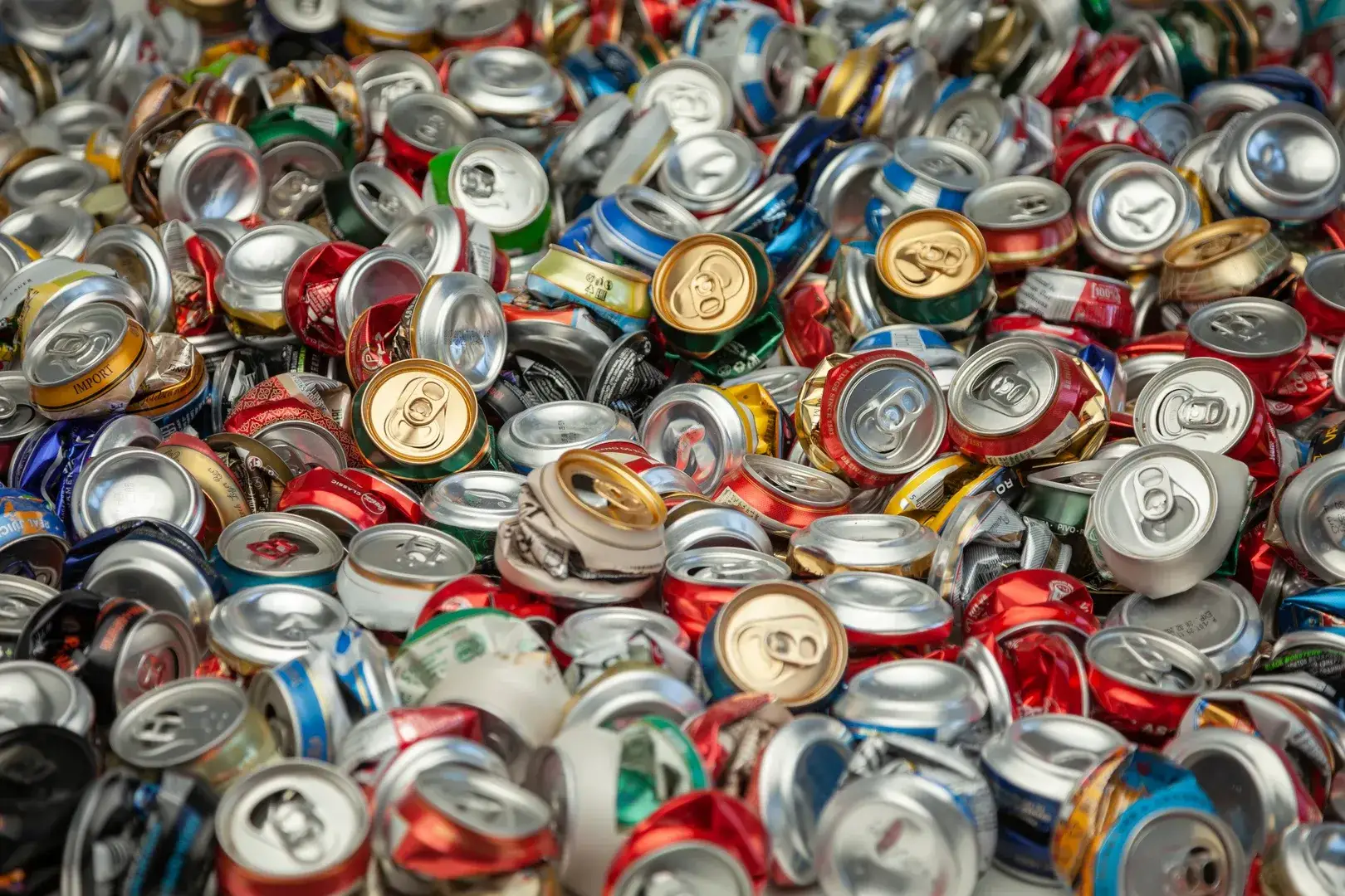 Reciclagem global do alumínio deve ultrapassar 100 milhões de toneladas até 2050
